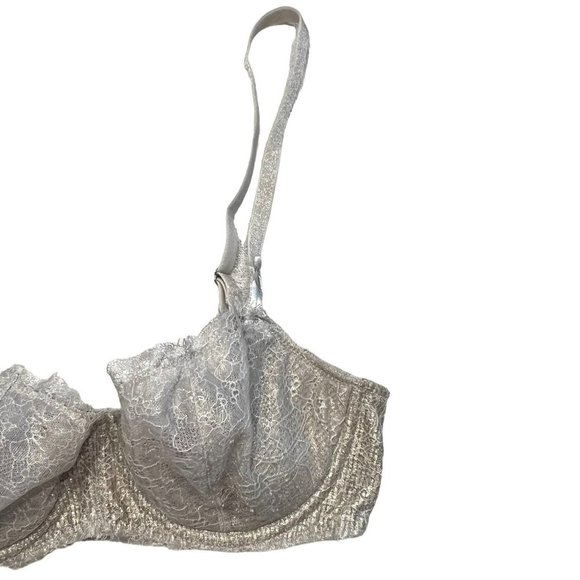 VICTORIA’S SECRET DREAM ANGELS PUSH UP BRA NO PADDING SIZE 32D - Picture 3 of 10